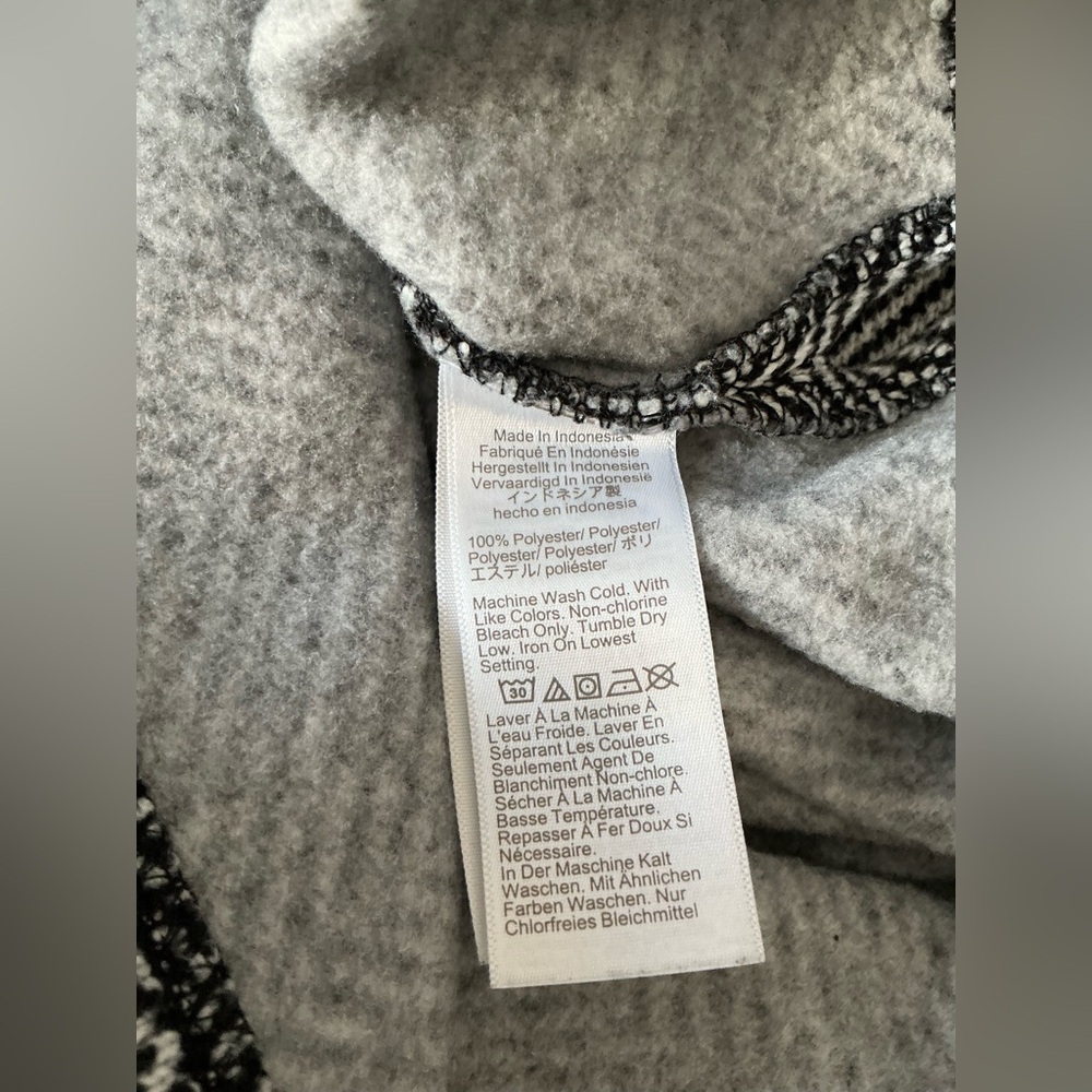 J.Crew Pullover - image 8